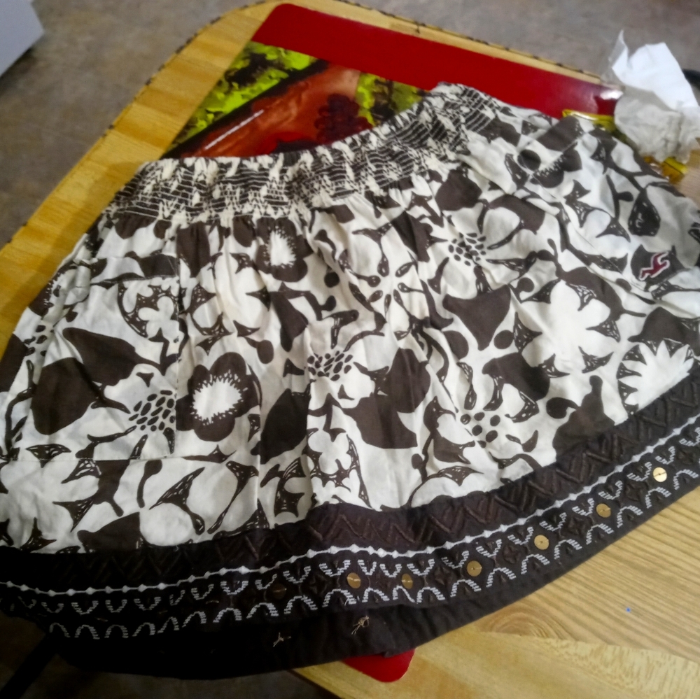 Hollister small skirt